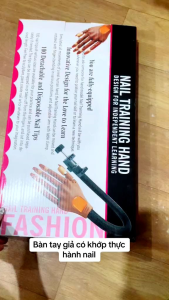 Bàn tay đa năng có khớp tặng kèm 100 móng nâu tập sơn tập vẽ tập đắp bột  dụng cụ nail chuyên dụng
