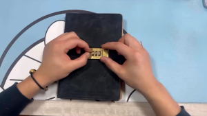 Buku Catatan Harian Dengan Kunci Password Cover Kulit Model Retro Klasik A5