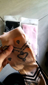 kaos kaki jempol muslimah telapak hitam motif henna /polos nilon