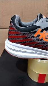 SEPATU RUNNING KASUAL/SEPATU LARI SPECIAL MOTIF ABU MERAH LIS ORANGE