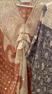 Baju kaftan batik