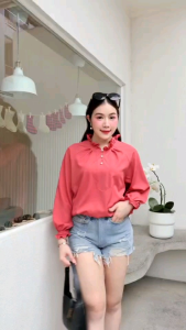 เสื้อแฟชั้นดึงสม๊อคแขน เนื้อผ้าไหมอิตาลี รอบอดใด้ถึง46นิ้ว ความยาว27นิ้ว