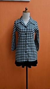 atasan kemeja wanita putih motif kotak hitam S cewek remaja 13 14 15 thn vneck