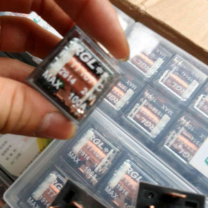 com bo 10 rơ le 4 chân - rơ le 5 chân 12v - 24v 100A vuông(có video hình thực)