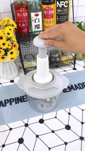 (1.5L/2L)手动按压式料理机 Manual Press Food Maker 这款#按压式料理机,无论绞肉,切菜馅都可以,最重要是容量够大,按压也方便,随时随地都可以做辅食或者绞肉打菜做蘸料了‼😍