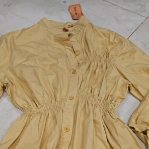 สินค้ามือ 2 สภาพมือ 1 ป้ายห้อย Topping เสื้อเชิ้ตยาวคอเต่า