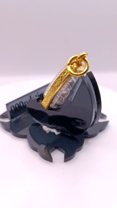 K233 จี้พระ หลวงปู่ทวด หลวงพ่อทวด เนื้อ โลหะ ชุบ เงิน ขนาดเล็ก เหยียบน้ำทะเลจืด วัดช้างให้ เลี่ยม กรอบพระ ทองไมครอน