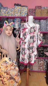 Setelan Piyama Wanita Lengan Pendek Celana Pendek Model Kombinasi Viral Kekinian