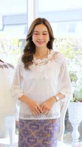 เสื้อลูกไม้ใส่ทำบุญใส่งานต่างๆผ้านี่มอก36-42นี้วและอก44-48นี้วงานฟรีไชส์ค่ะ