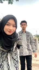 Clara Dress & Kemeja Tenun Etnik Grey Terbaru Baju Couple Baju Kondangan Baju Viral Baju Trend Kekinian