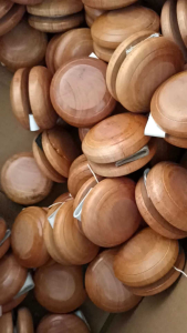 Yoyo / Yo Yo Kayu PREMIUM Polos Plitur Murah Mainan Anak Jadul Mainan Tradisional