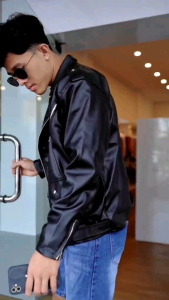 TERLARIS JAKET KULIT DOMBA SUPER/ JAKET KULIT DOMBA SUPER / JAKET CASUAL / JAKET KERAH SAFARI / JAKET KULIT TERLARIS / JAKET ANTI AIR / JAKET LIMITED EDITION / JAKET DISTRO / JAKET KULIT MADE IN GARUT STOK READY BOSKU 1009