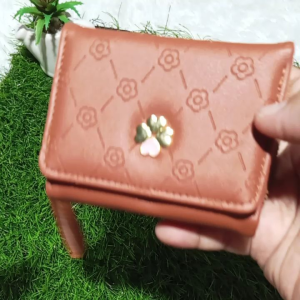 Dompet Kecil Lipat Tiga Resleting Bordir: Tips & Trik