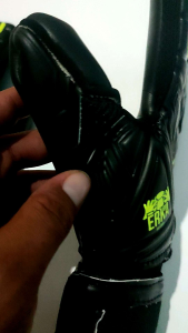 Sarung tangan kiper Pinto Socieded Terbaru edision blackout negatif