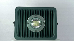 Đèn pha Led công suất cao điện áp DC 12_24V Có thể chế làm đèn năng lượng