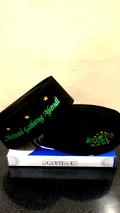 Aksesori Peci Anak: Desain Khusus & Berkualitas Tinggi