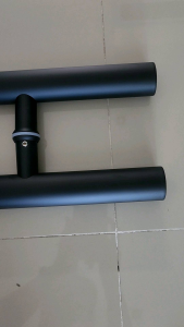 มือจับประตูสแตนเลสสีดำ กระบอง #104BL - พร้อมส่งศูนย์