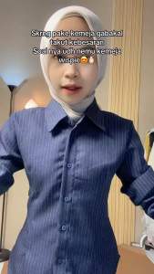 Luna Stripe Kemeja Fitted Lengan Panjang Bahan Semiwoll Terbaru Atasan Wanita Kemeja Luna Stripe Salur Basic Casual