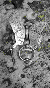 Ketukan Pintu Kuningan Antik Motif Kupu Kupu 1 Pcs