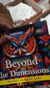 Buku BEYOND THE DIMENSIONS : MINDFUL COLORING FOL ADULTS - Anak Hebat Indonesia