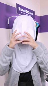 Tudung Sekolah Putih Awning Scuba