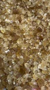 Đường phèn kết tinh mật mía. Sản xuất thủ công từ mật mía giàu khoáng chất. Túi 1 kilogam