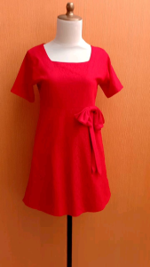 mini dress wanita merah lace M lengan pendek leher kotak cute remaja dewasa