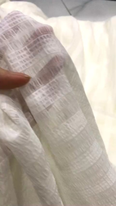 vải voan dập ly nhăn trắng kem mềm nhẹ đẹp xinh _( khổ 1m5) may đầm váy áo thiết kế vv