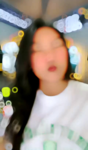 Jaket Varsity: Apa yang Lebih Keren - Desain Brutalist