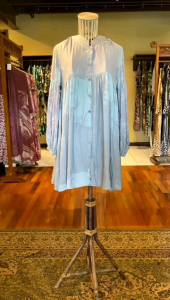 Delisha Tunik by Dian Pelangi: Limited Edition Blouse untuk Segala Acara