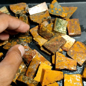 Batu Bahan Telor Kodok Motif Unik Antik