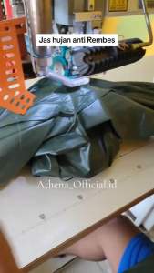 JAS HUJAN SETELAN JAKET DAN CELANA PRIA WANITA BAHAN PVC ELASTIS ANTI REMBES BY ATHENA