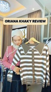 Mahara Oriana Atasan Baju Rajut Korean Style Garis Kerah Sailor Kancing Tidak Aktif
