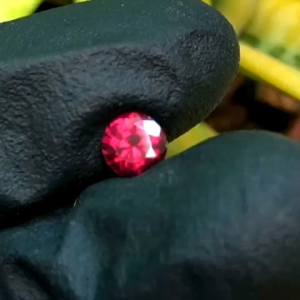 baru garnet natural rhodolite garnet 103 ct memo KGL warna merah cerah luster gemericik kristal mulus murah