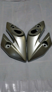 Kupingan lampu depan vixion old original