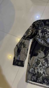 Kemeja Batik Pria Katun Lengan Panjang: Untuk Acara Formal & Non Formal
