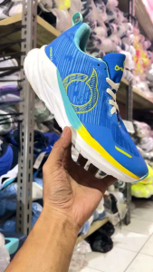 Sepatu laris pria hiperfus model baru ringan dan nyaman sneakers jalan santai cowok viral rekomendasi sepatu olahraga pria jogging outdoor