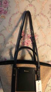 Belleza tote anyam