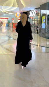 Abaya jetblakAbaya lembut&Elegant bertabur mute//COD//Syaki Fashion