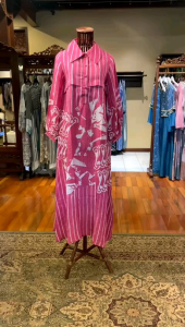 Daisy Dress Viscos by Dian Pelangi LIMITED EDITION Busana Muslim Baju Maxi Gamis Abaya Kaftan Gaun Outfit OOTD Busui Pesta Pernikahan Kondangan Casual Formal Lebaran Wanita Hijaber Cantik Anggun Modis Modern Simple Elegan Mewah Model Korea Motif Terbaru