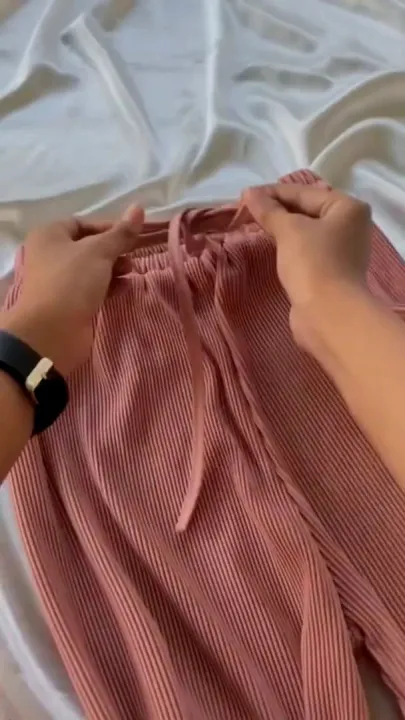 Vites qutisi porno soatiga sakrash Gothic qiz bilan porno