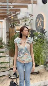 NOOZZSHOP 3811321 เสื้อคอวี จีบรูดเอว ดีเทลระบายเอ็นตัวเสื้อ เสื้อใส่ไปคาเฟ่