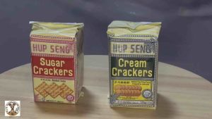 ขนมปังกรอบแบบแผ่น (แครกเกอร์กรอบ) 1ห่อขนาด125กรัม มีให้เลือก2แบบ แบบเค็มและแบบหวาน ทานคู่กับอะไรก็อร่อย