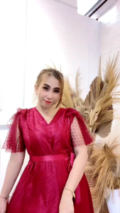 Gaun Natal Wanita Refiella Ruffle: Elegan & Sederhana