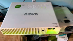 Xác máy chiếu gần optoma w316stt