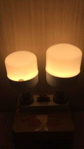 Bóng đèn sáng vàng vinasun