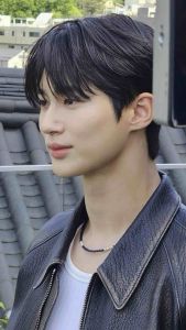 Kalung Beads Kpop Ala Byeon Wooseok & Sunjae Lovely Runner