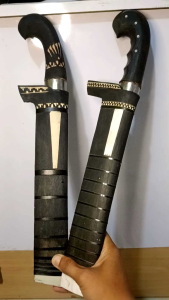 GOLOK TEBANG BAMBU DAN KAYU SERTA RANTING DAN KELAPA BAHAN BAJA PER SEPUH ASLI BAROS BANTEN