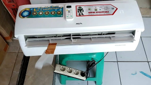 KIPAS ANGIN MODEL AC 2PK/HEMAT LISTIK CUMA 25 WATT/SIAP PAKAI/REMOTE