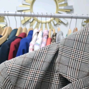 Blazer Wanita Tartan Coklat: Tips Memilih & Menggunakan